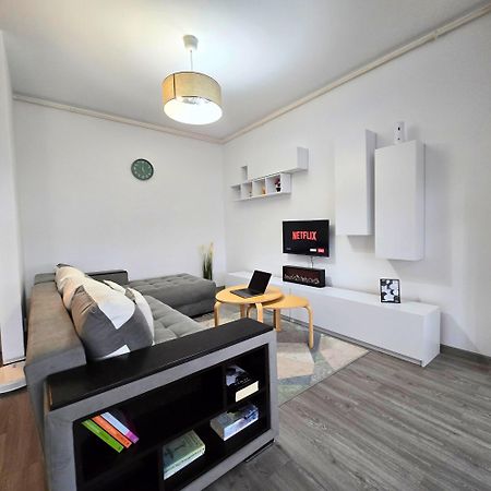 Apartment "Solar 48", Private Parking, One Bedroom Bukarest Exterior foto