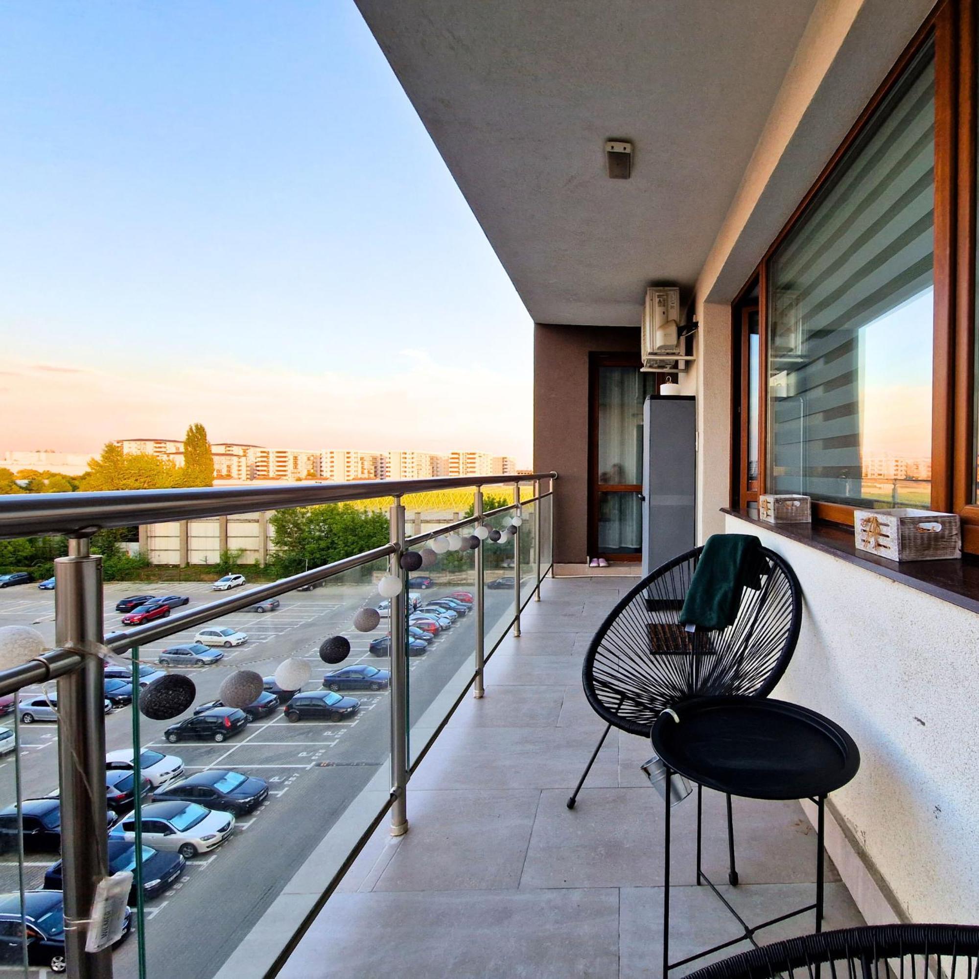 Apartment "Solar 48", Private Parking, One Bedroom Bukarest Exterior foto